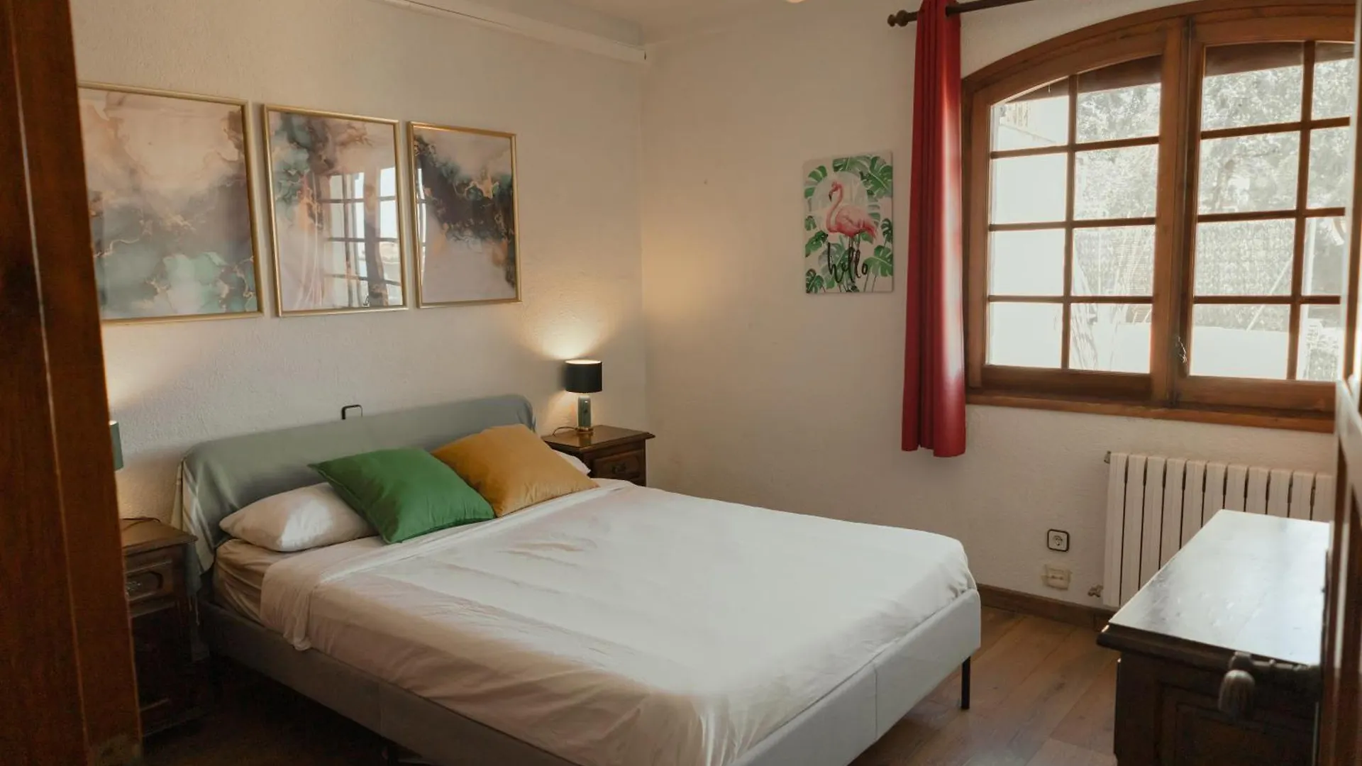 Villa Alella, 5 Bedrooms & Pool Alella
