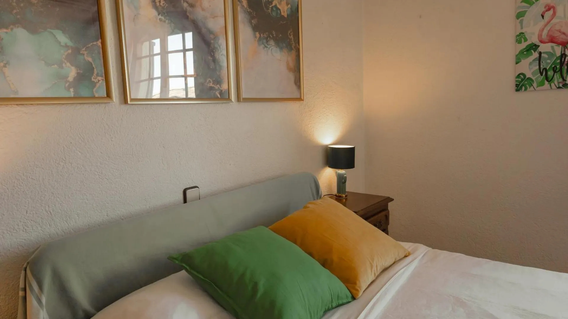 Villa Alella, 5 Bedrooms & Pool