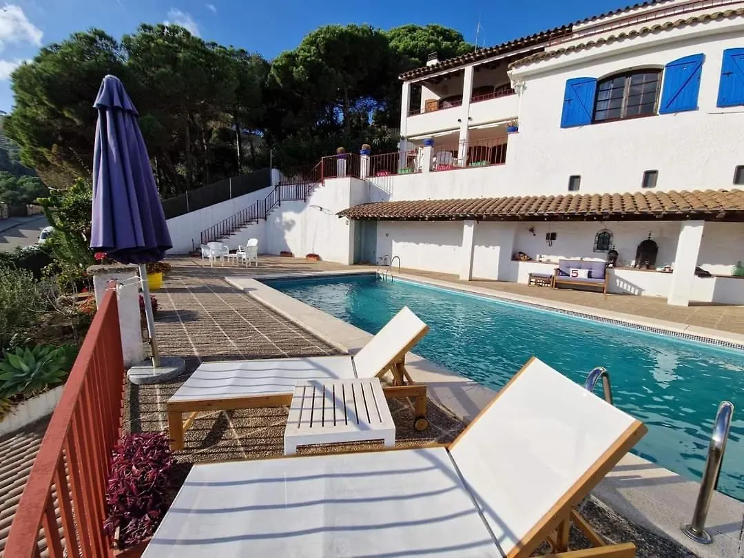 Villa Alella, 5 Bedrooms & Pool