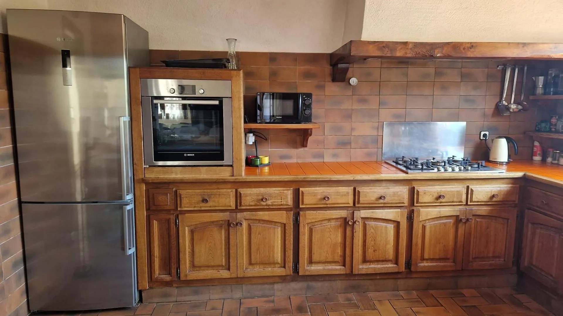 Villa Alella, 5 Bedrooms & Pool